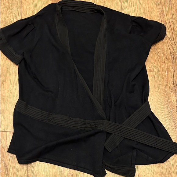 Coupe Sweaters - Black Short Sleeve Wrap Top